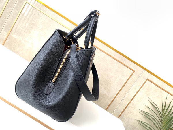 ルイヴィトンバッグ背面デザイン